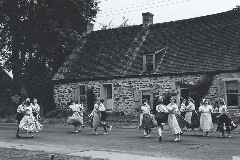 Photographer unknown. Old Stone House Day c. 1956. Photo courtesy of Huguenot Street Record Collection. Historic Huguenot Street, New Paltz, NY.